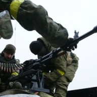 За ночь боевики более 40 раз обстреляли позиции украинских военных За ночь боевики более 40 раз обстреляли позиции украинских военных