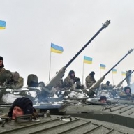 Бойцы ВСУ удерживают позиции под Мариуполем и пытаются уничтожить танк боевиков у Широкино Бойцы ВСУ удерживают позиции под Мариуполем и пытаются уничтожить танк боевиков у Широкино