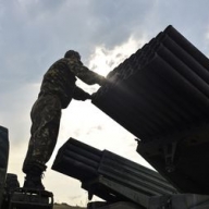 Артиллерию на Донбассе могут убрать за две недели Артиллерию на Донбассе могут убрать за две недели