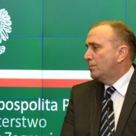 Польша пока не намерена направлять своих миротворцев в Донбасс - Схетина Польша пока не намерена направлять своих миротворцев в Донбасс - Схетина