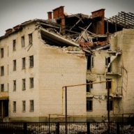 В Лебединское под Мариуполем возвращаются жители В Лебединское под Мариуполем возвращаются жители