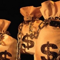 Из-за девальвации в Украине растет госдолг Из-за девальвации в Украине растет госдолг