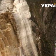 В Ровенской области на дереве появился лик Богородицы В Ровенской области на дереве появился лик Богородицы