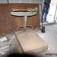 В Мариуполе задержали похитителей металлических листов В Мариуполе задержали похитителей металлических листов