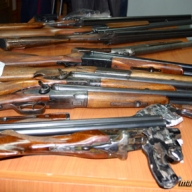 Милиционеры призывают мариупольцев к добровольной сдаче оружия Милиционеры призывают мариупольцев к добровольной сдаче оружия