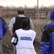 Наблюдатели ОБСЕ нашли гаубицы ВС Украины в неположенном месте Наблюдатели ОБСЕ нашли гаубицы ВС Украины в неположенном месте