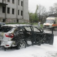 В Запорожье взорвался автомобиль, водитель погиб В Запорожье взорвался автомобиль, водитель погиб