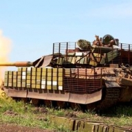 Украинские танкисты проверили боевую мощь танков Т-64БВ Украинские танкисты проверили боевую мощь танков Т-64БВ