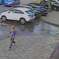 Зверское избиение одесского ректора-депутата: одного из нападавших зафиксировали камеры Зверское избиение одесского ректора-депутата: одного из нападавших зафиксировали камеры