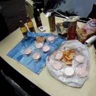 У Маріуполі під час обшуку у міліціонера вилучено понад 1 кг амфетаміну У Маріуполі під час обшуку у міліціонера вилучено понад 1 кг амфетаміну