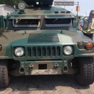 На днепропетровском блокпосту остановили Hummer с арсеналом оружия На днепропетровском блокпосту остановили Hummer с арсеналом оружия