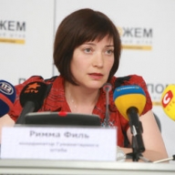 Из-за блокирования гуманитарных рейсов 226 тысяч стариков и 13 тысяч детей остались без помощи Штаба Ахметова Из-за блокирования гуманитарных рейсов 226 тысяч стариков и 13 тысяч детей остались без помощи Штаба Ахметова