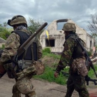 Боевики пытаются пробить оборону Светлодарска – военные Боевики пытаются пробить оборону Светлодарска – военные