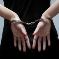 В Запорожской области работницы банка украли у клиентов больше миллиона гривен В Запорожской области работницы банка украли у клиентов больше миллиона гривен