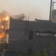 В сети появилось видео адского обстрела украинских военных В сети появилось видео адского обстрела украинских военных