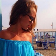 15-летнюю дочь Маликова раскритиковали за безвкусный наряд (фото) 15-летнюю дочь Маликова раскритиковали за безвкусный наряд (фото)