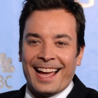 Известный американский актер и ведущий госпитализирован после попытки открыть лекарство зубами Известный американский актер и ведущий госпитализирован после попытки открыть лекарство зубами