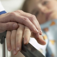 Ужасы войны: мальчику из Мариуполя оторвало ноги и руку Ужасы войны: мальчику из Мариуполя оторвало ноги и руку