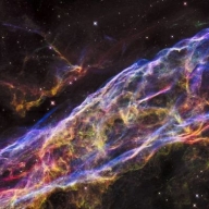 Хаббл сделал снимок остатков звезды, взорвавшейся 8 тысяч лет назад Хаббл сделал снимок остатков звезды, взорвавшейся 8 тысяч лет назад