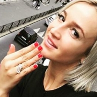 Муж-футболист подарил Ольге Бузовой шикарное авто Муж-футболист подарил Ольге Бузовой шикарное авто