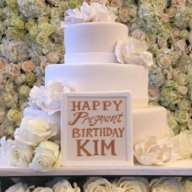 Семья устроила Ким Кардашьян Семья устроила Ким Кардашьян