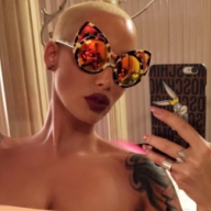 Эпатажная Эмбер Роуз разделась для мужского глянца Эпатажная Эмбер Роуз разделась для мужского глянца