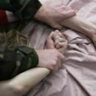 Во время предвыборной гонки изнасиловали активистку Во время предвыборной гонки изнасиловали активистку