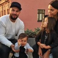 Жену рэпера Джигана раскритиковали за силиконовую грудь (фото) Жену рэпера Джигана раскритиковали за силиконовую грудь (фото)