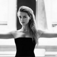 Сексуальная жена Джонни Деппа снялась в откровенной фотосессии без белья Сексуальная жена Джонни Деппа снялась в откровенной фотосессии без белья