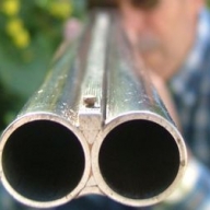 В Кировоградской области пенсионер расстрелял из охотничьего ружья двух полицейских В Кировоградской области пенсионер расстрелял из охотничьего ружья двух полицейских