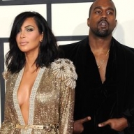 Ким Кардашьян попросила у мужа бриллиантовое ожерелье за рождение ребенка Ким Кардашьян попросила у мужа бриллиантовое ожерелье за рождение ребенка