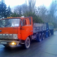 Поблизу Слов’янська зупинено вантажівку з нелегальними ялинками. Поблизу Слов’янська зупинено вантажівку з нелегальними ялинками.