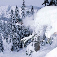 Синоптики предупреждают об опасности схода лавин в Карпатах Синоптики предупреждают об опасности схода лавин в Карпатах