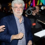 Фанаты умоляют Джорджа Лукаса заняться новыми Фанаты умоляют Джорджа Лукаса заняться новыми