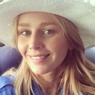 Актриса Екатерина Кузнецова похвасталась плоским животом в Дубае (фото) Актриса Екатерина Кузнецова похвасталась плоским животом в Дубае (фото)