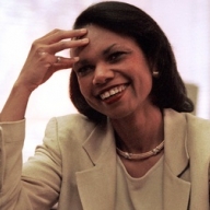 Кондолиза Райс заявила, что Янукович не вечный и призвала давить Кондолиза Райс заявила, что Янукович не вечный и призвала давить