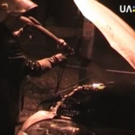 В Сумах сожгли внедорожник депутата В Сумах сожгли внедорожник депутата