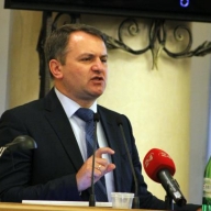 Олег Синютка прозвітував про виконання Програми соціально-економічного розвитку Львівщини Олег Синютка прозвітував про виконання Програми соціально-економічного розвитку Львівщини