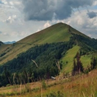 Мешканців Львівщини запрошують на спільне сходження на гору Парашку Мешканців Львівщини запрошують на спільне сходження на гору Парашку