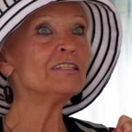 Светлана Светличная сломала руку и ногу Светлана Светличная сломала руку и ногу