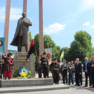 У Львові відзначили Свято Героїв У Львові відзначили Свято Героїв