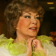 Эдита Пьеха перенесла операцию Эдита Пьеха перенесла операцию