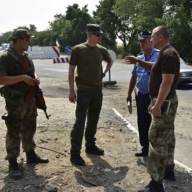 В полиции пообещали ликвидировать очереди на блокпосту при выезде на Мелекино В полиции пообещали ликвидировать очереди на блокпосту при выезде на Мелекино