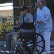 Алексей Воробьев после ДТП передвигается на инвалидной коляске Алексей Воробьев после ДТП передвигается на инвалидной коляске