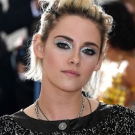 Кристен Стюарт о романе с Робертом Паттинсоном: Кристен Стюарт о романе с Робертом Паттинсоном: