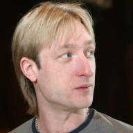 Плющенко успешно перенес операцию на позвоночнике Плющенко успешно перенес операцию на позвоночнике