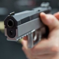 В Запорожской области группа вооруженных людей пыталась захватить предприятие В Запорожской области группа вооруженных людей пыталась захватить предприятие