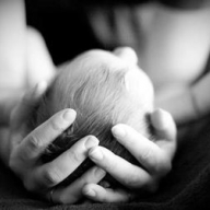 В Марьинке умер младенец: малыш сполз с кровати и упал в ведро В Марьинке умер младенец: малыш сполз с кровати и упал в ведро