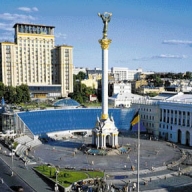 Київ поступово повертається до нормального життя, але не спішіть з поверненням